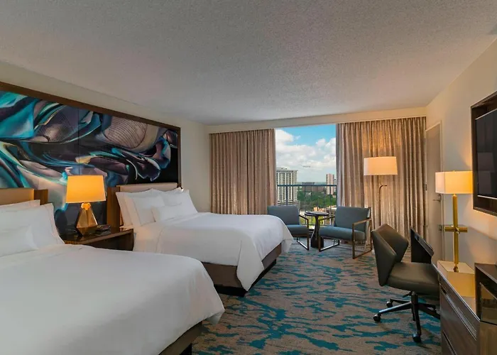Tradition Queen Room Hearing accessible