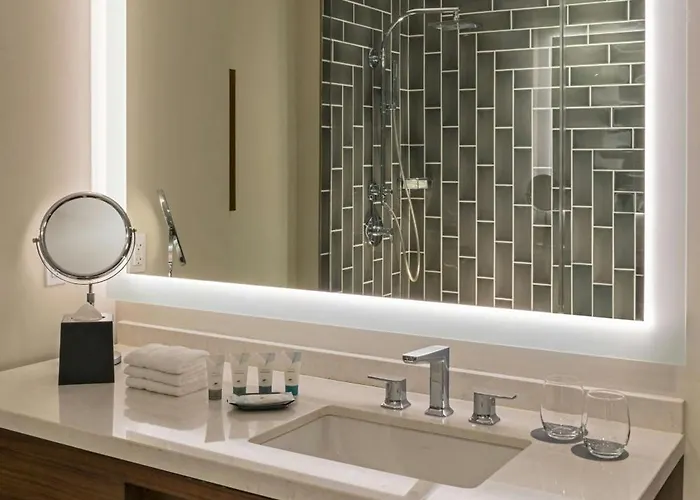 Executive One-Bedroom King Suite